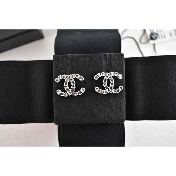 Chanel 22P Ruthenium Silver White Chain CC Logo Drop Statement Stud Earrings - Picture 8 of 12